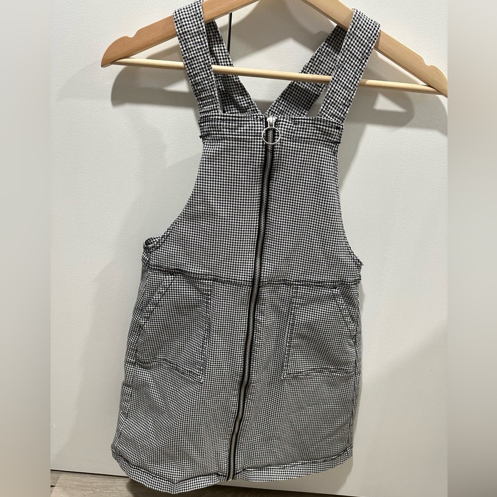 H&M Black and White Girls size 12 Overalls with skirt bottom